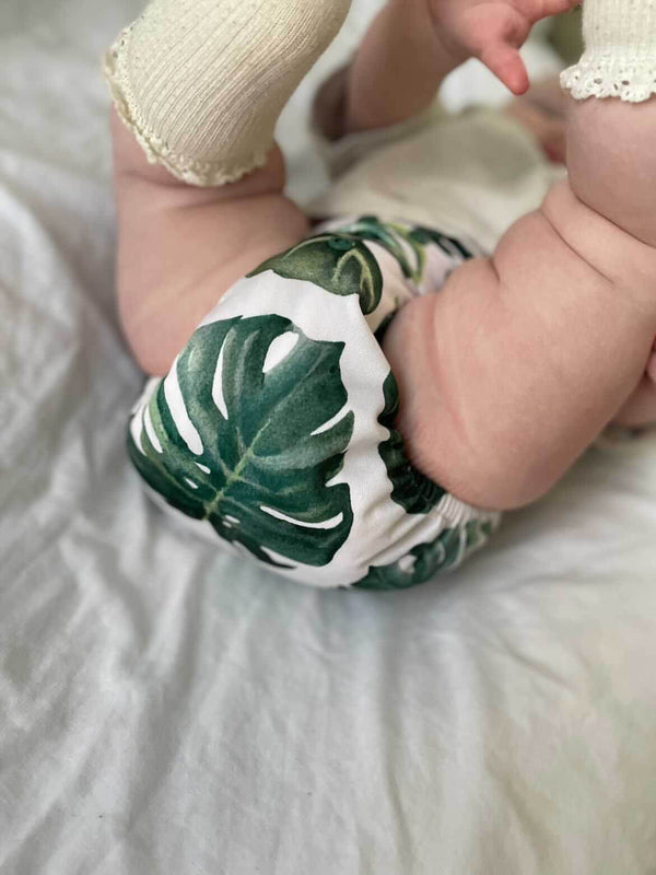 How to fit and adjust the size of your reusable nappy